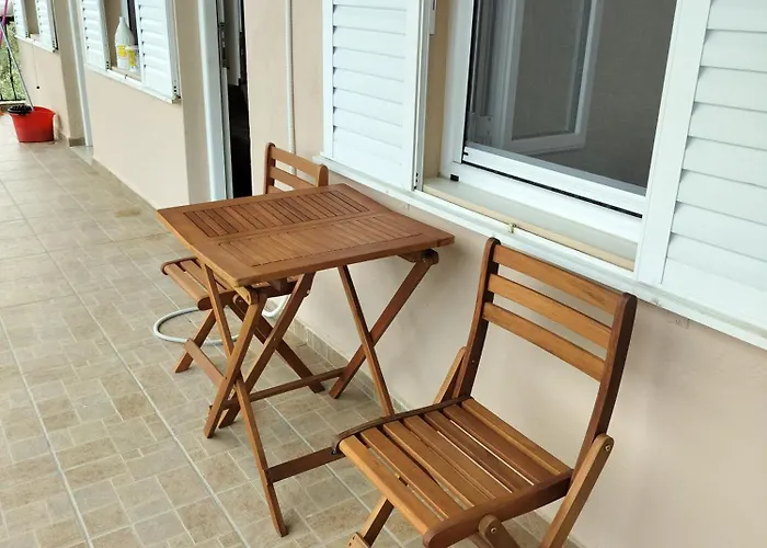 Vakis מלון דירות